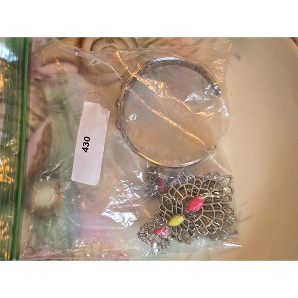 Bohemian Style Silver Tone Cuff Bracelet & Earrings Set - Picture 6 of 6